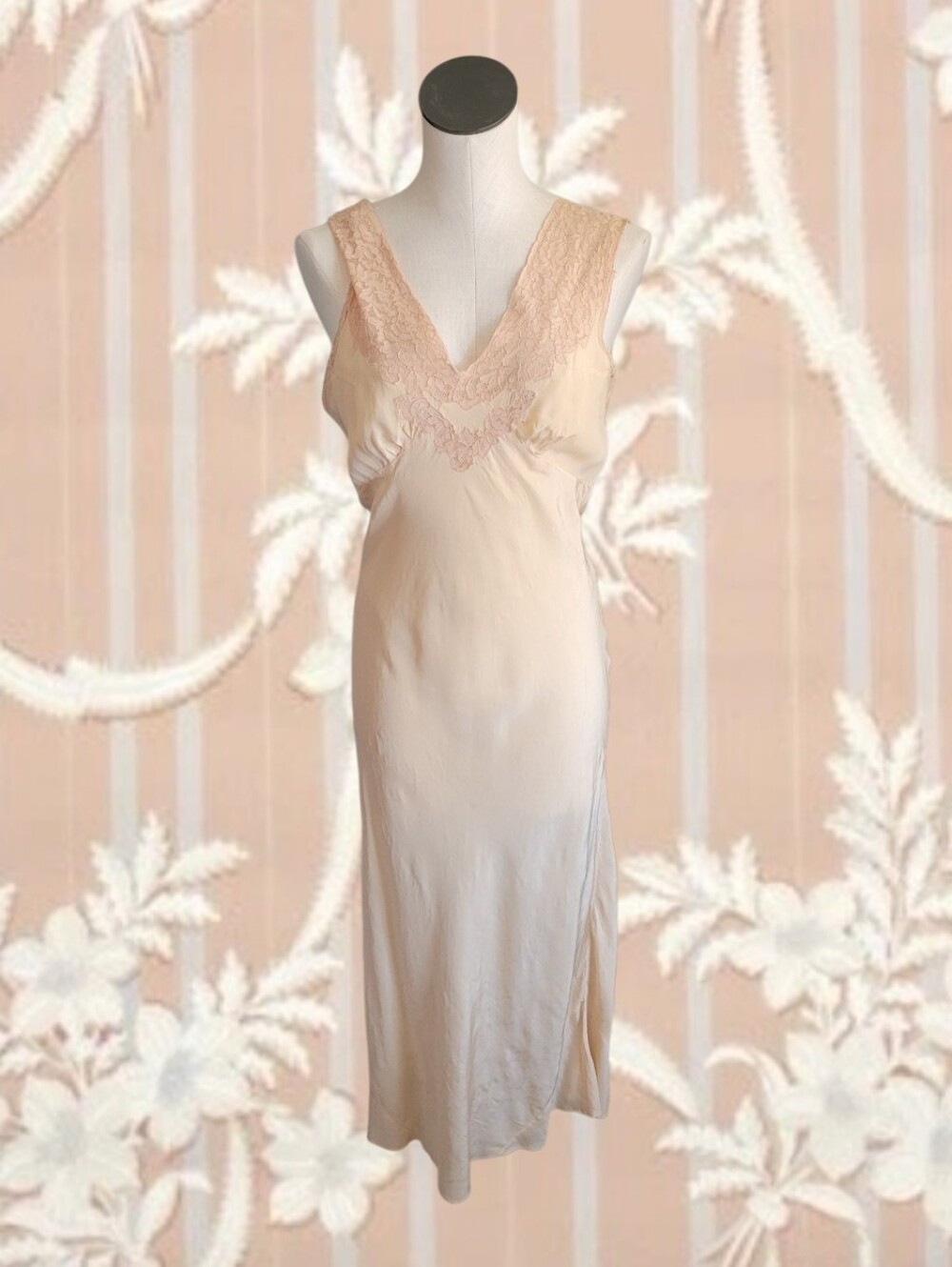 Vintage 1930s Satin and Lace Trim Slip Negligee in Pink Blush